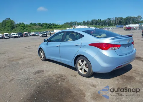 2013 Hyundai Elantra Gls z USA, uszkodzony, nr VIN KMHDH4AE6DU751951